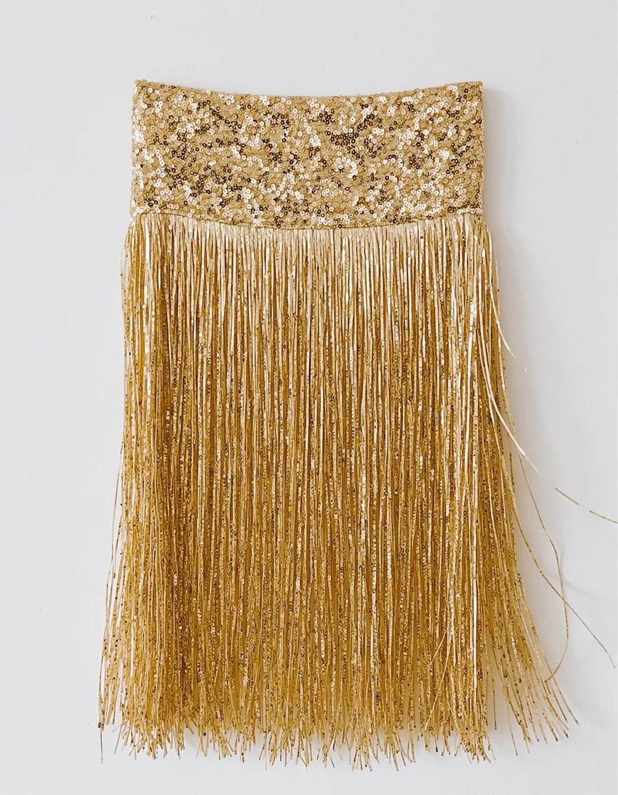 Goldenes Pailletten Bandeau Kleid mit Fransen