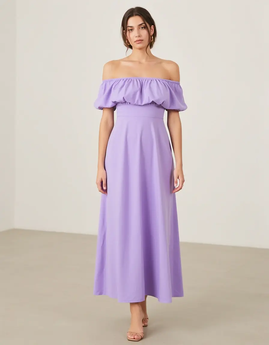 Frau in einem schulterfreien lila Kleid