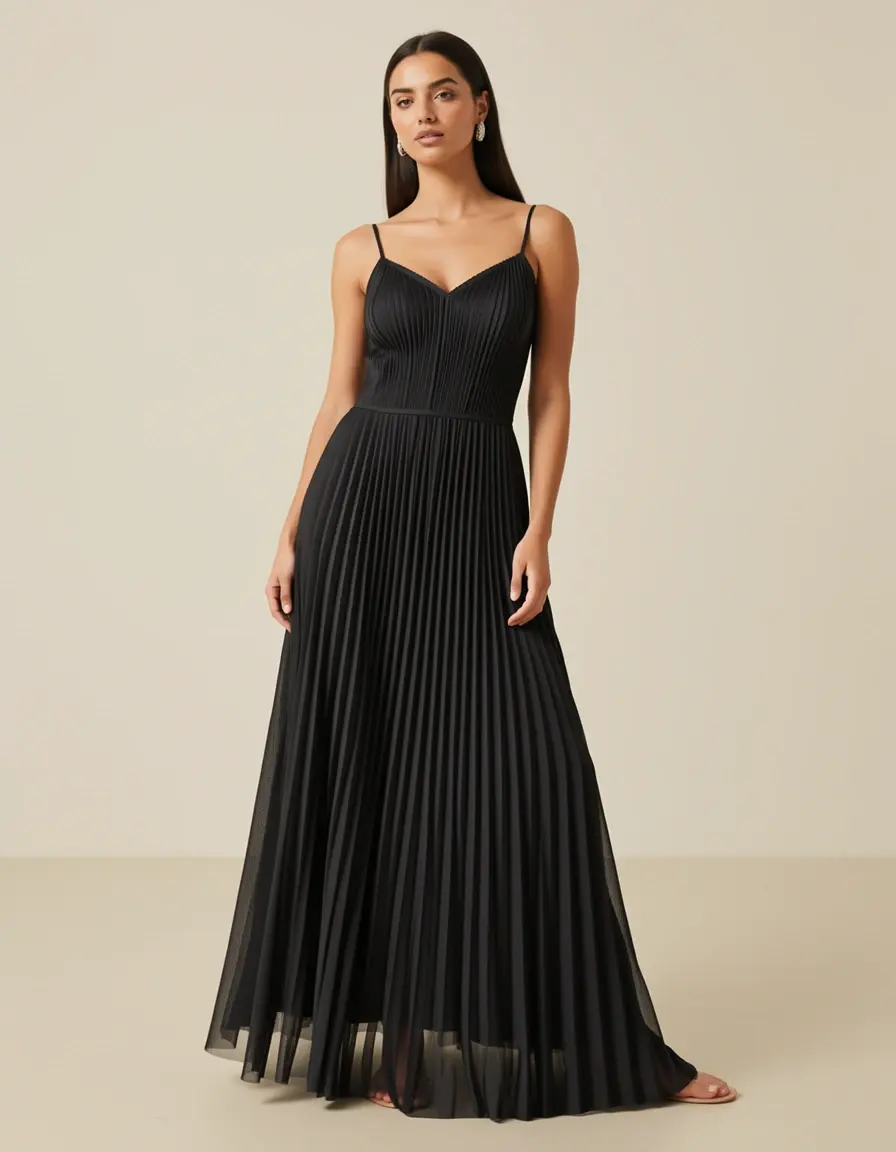 Mesh Plissee Kleid an einer Frau
