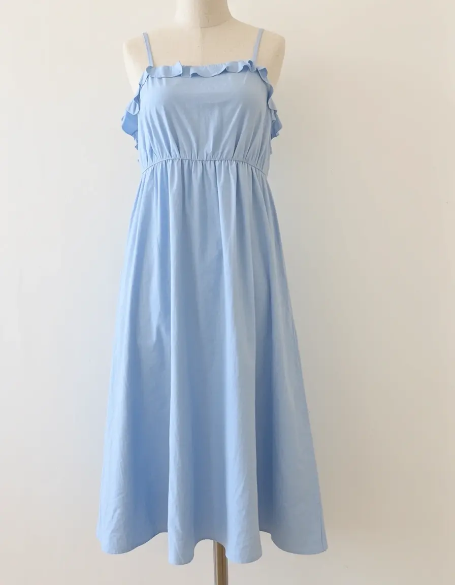 Hellblaues Wickelkleid