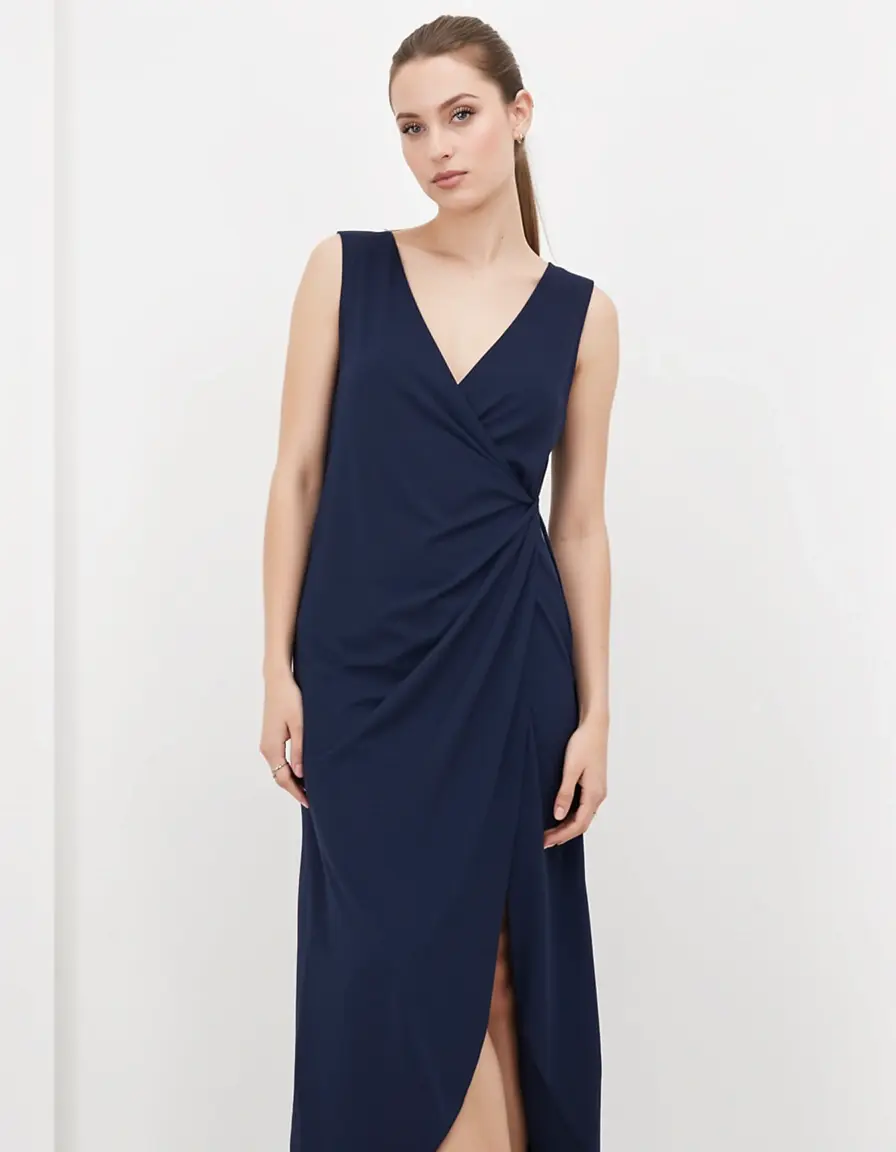 Dunkelblaues Wickelkleid elegant